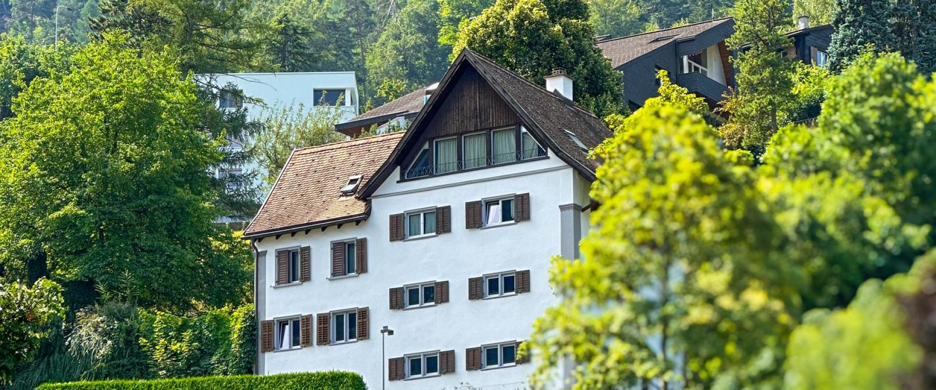Booking Scenic Train Journeys in Switzerland