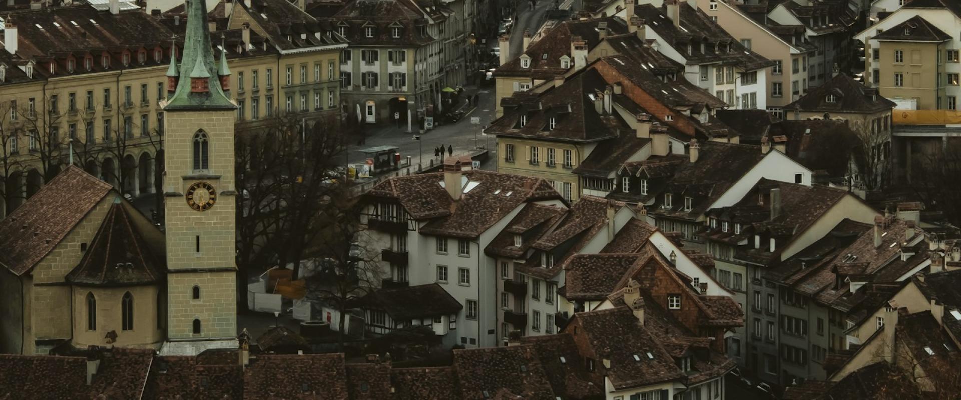 Explore The Matte (Matte Neighborhood In Bern)