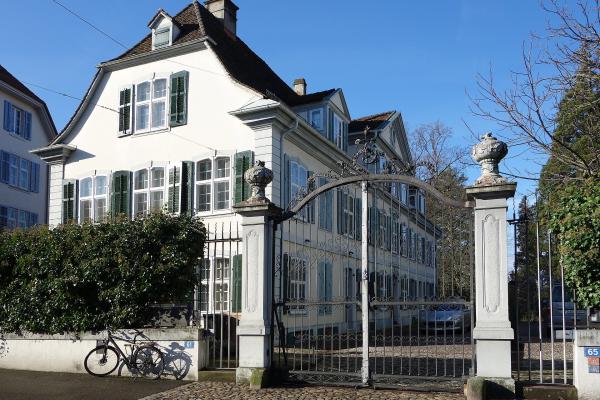 Bäumlihof Manor Estate