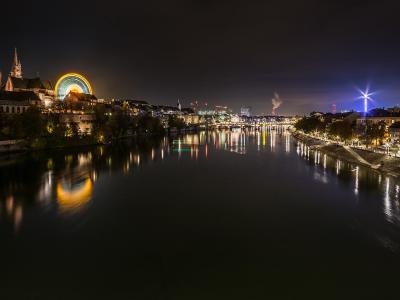 Basel rhein und herbstmesse