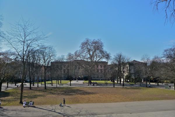 Bastions Park (Parc Des Bastions)