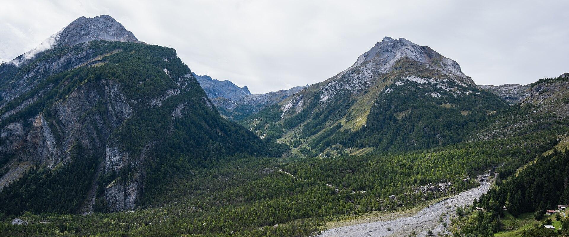 The Derborence valley with its rockfall plain and surrounding peaks