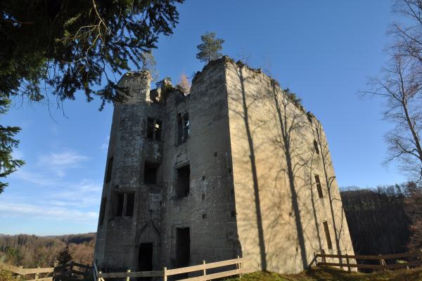 Illens Castle (Ruins)