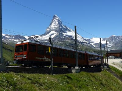 A Gornergrat railway train below the Matterhorn