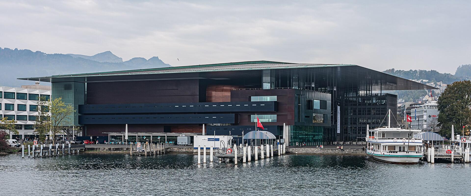 The KKL Luzern culture and convention centre on the lakefront, with its overhanging roof