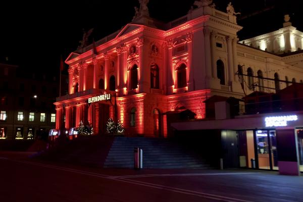 Zurich Opera House (Opernhaus Zürich)