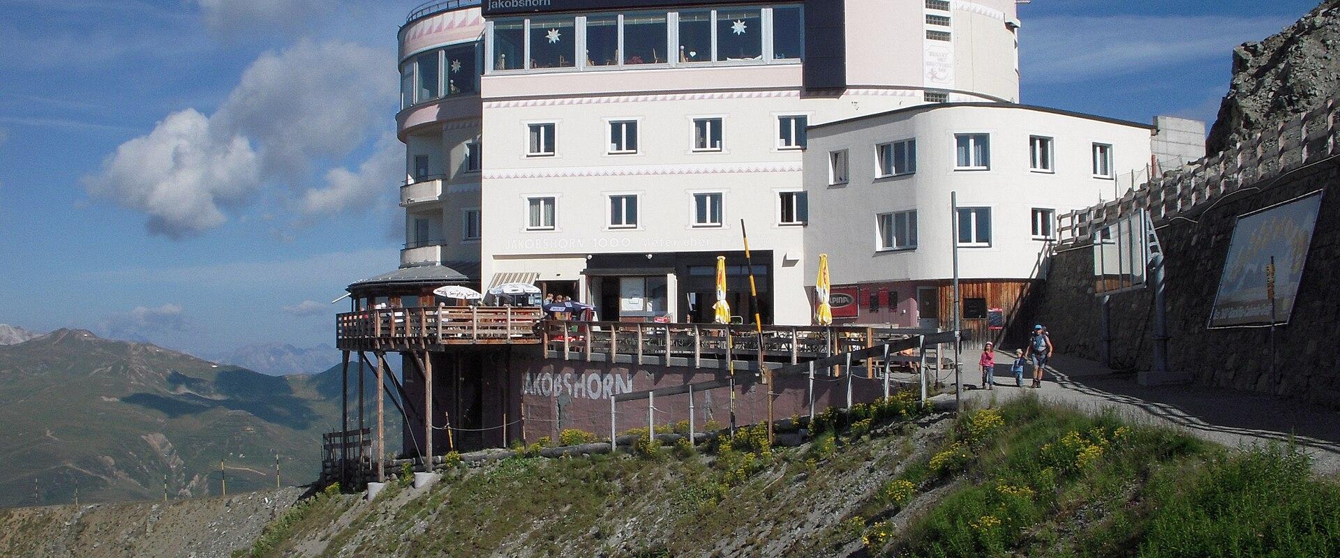 The summit station building on the Jakobshorn above Davos