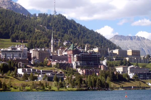 Town Center (St. Moritz)