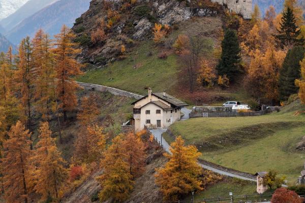 Schloss Tarasp (Chastè Da Tarasp)