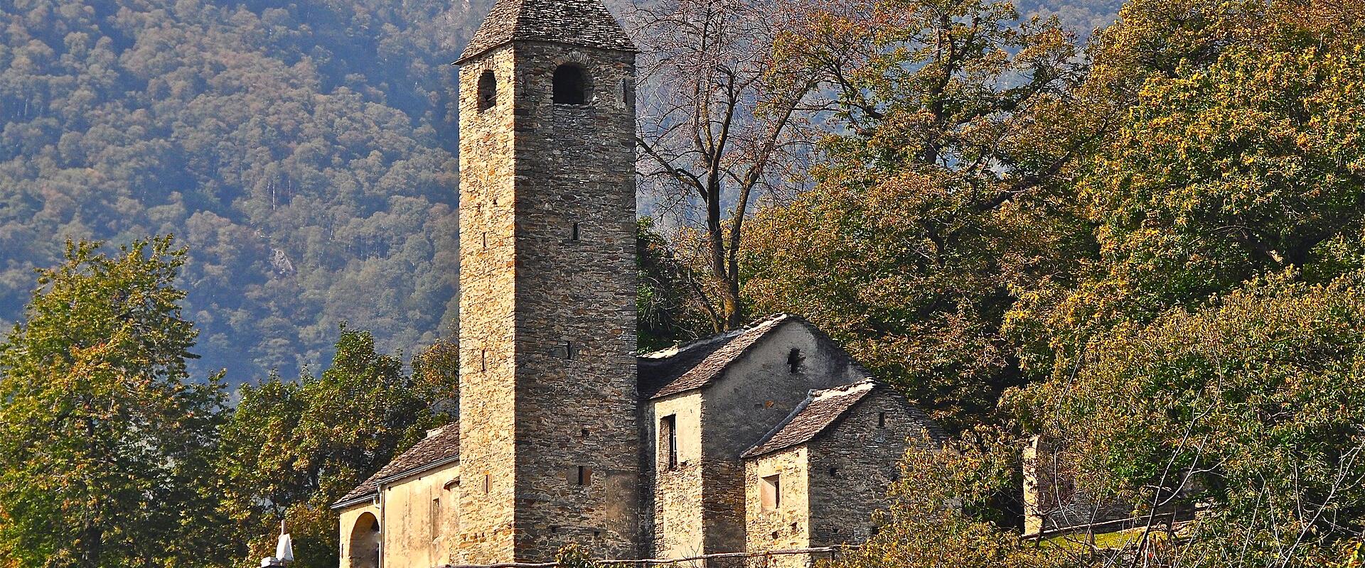 The Romanesque church of San Bernardo above Curzútt